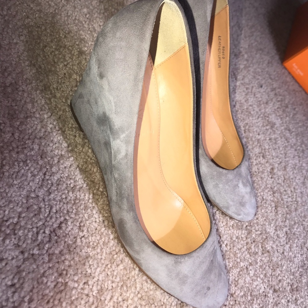 WILL ACCEPT REASONABLE OFFERS! J Crew Suede Wedges - Picture 2 of 8
